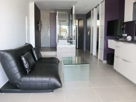 Appartement climatisé avec terrasse, parking et WIFI - Cap d'Agde - Photo 3