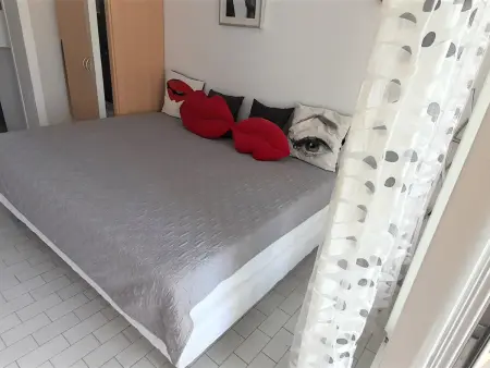 Studio climatisé avec terrasse et parking, ideal pour 2 personnes - Agde, près des clubs - Photo 2
