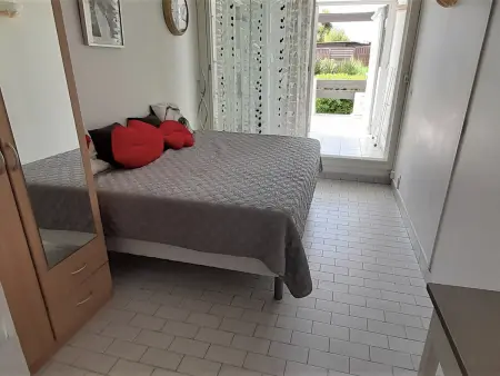 Studio climatisé avec terrasse et parking, ideal pour 2 personnes - Agde, près des clubs - Photo 3