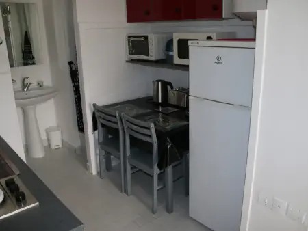 Studio climatisé avec terrasse et parking, ideal pour 2 personnes - Agde, près des clubs - Photo 6