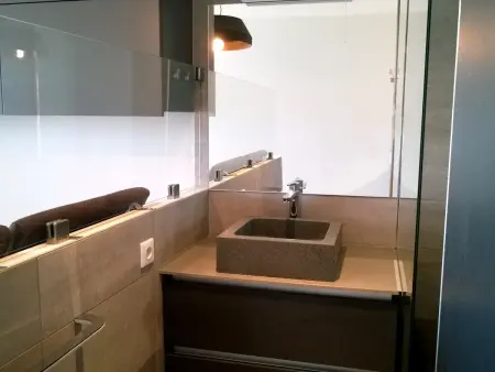 Studio climatisé en bord de mer avec terrasse et parking privé - Photo 4