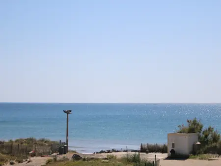 Studio climatisé en bord de mer avec terrasse et parking privé - Photo 7