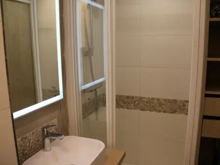 Studio climatisé pour 2 avec terrasse et parking à Cap d'Agde - Photo 2