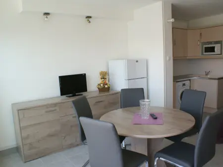 Appartement climatisé 4 personnes, terrasse sud, parking, Héliopolis - Photo 5