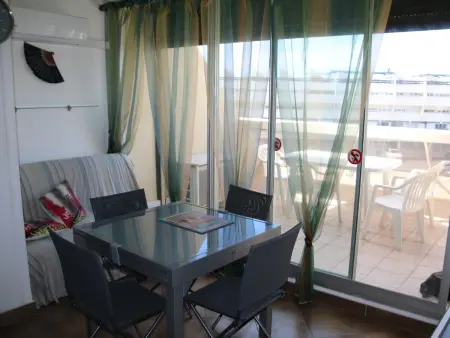 Studio climatisé avec terrasse Ouest et parking, proche mer, Agde - Photo 4