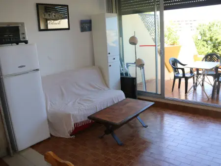 Grand Studio 2 personnes avec Terrasse et Ascenseur à Agde - Photo 3