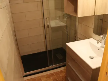 Grand Studio 2 personnes avec Terrasse et Ascenseur à Agde - Photo 9