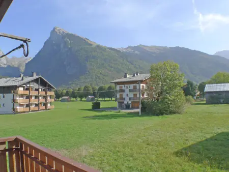 Charmant T3 calme à 500m du centre de Samoëns avec parking - Photo 2