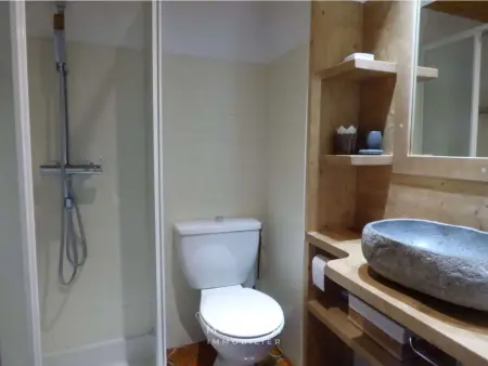 Agréable appartement montagnard pour 6 pers. proche commerces et télécabines - Photo 7