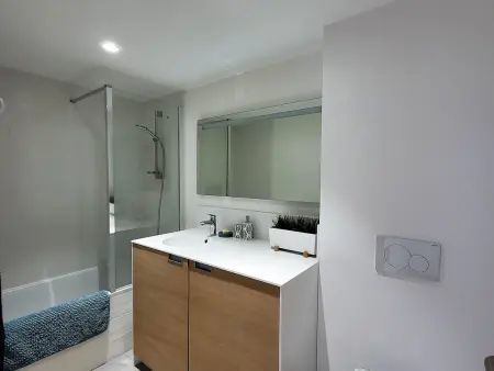 Appartement lumineux 5 pièces, confort pour 8 personnes, garage inclus - Photo 7