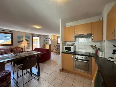 Appartement spacieux 4 chambres, pieds pistes, parking inclus - Photo 3