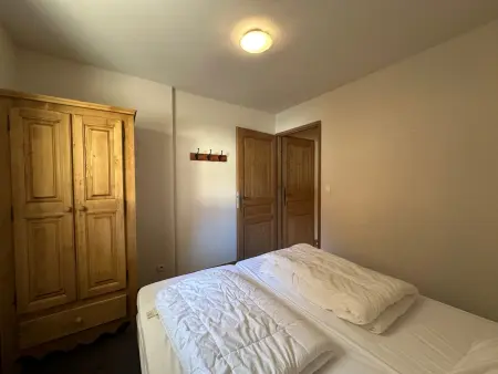 Appartement spacieux 4 chambres, pieds pistes, parking inclus - Photo 9