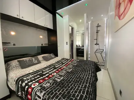 Studio climatisé en bord de mer avec terrasse et parking, idéal pour 2 personnes - Photo 5