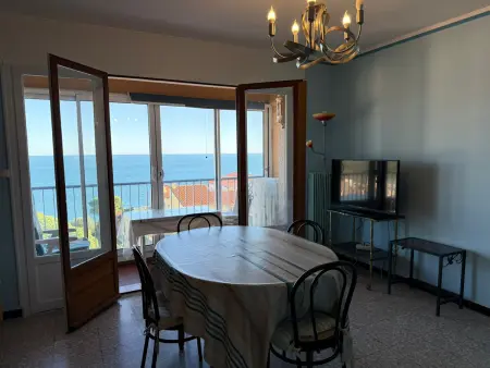 BANYULS-SUR-MER T2 avec vue mer, ascenseur et parking privatif - Photo 10