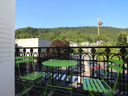 LE MONT DORE - Appartement T3 spacieux avec balcon et WIFI au centre - Photo 4