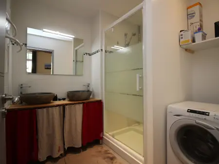 LE MONT DORE - Appartement T3 spacieux avec balcon et WIFI au centre - Photo 10
