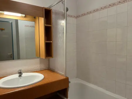 Appartement T2 avec balcon, navette gratuite près des pistes à Peyragudes - Photo 6