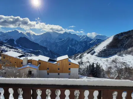 Charmant 2 pièces 6 pers avec balcon sud, proche télé-siège et commerces à l'Alpe d'Huez - Photo 1