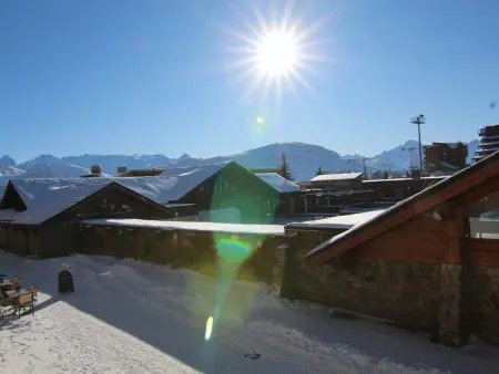 Appartement spacieux 3 pièces avec grande terrasse au cœur de l'Alpe d'Huez, parking et casier à skis inclus - Photo 11