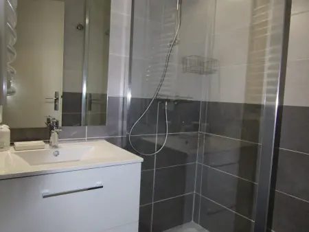 Appartement cosy 4 pers, proche télécentre, balcon - L'Alpe d'Huez - Photo 8