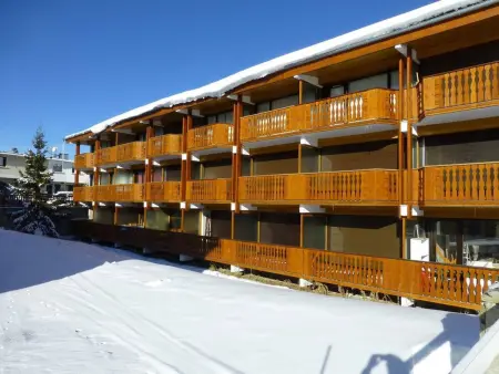 Studio 4 pers, balcon sud, centre station, proche pistes et commerces - Alpe d'Huez - Photo 9