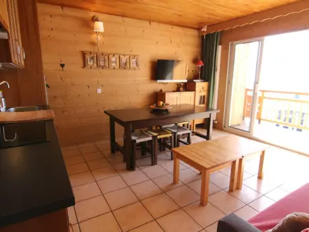 Studio cosy 4 pers avec balcon, face aux pistes et proche commerces – L'Alpe d'Huez - Photo 4