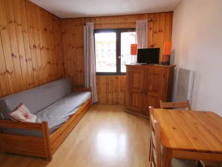 Studio cosy pour 4 pers., pied des pistes Alpe d'Huez, centre-station, TV, cuisine équipée, casier à skis - Photo 3