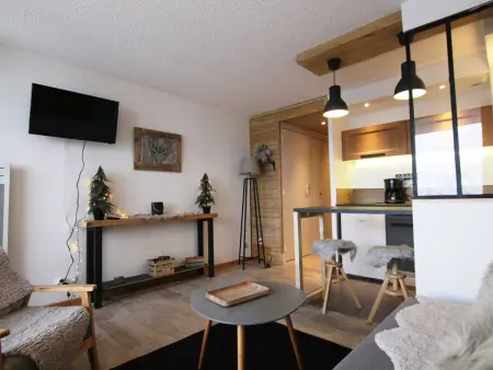 Charmant studio 4 pers avec balcon, parking et accès pistes - Alpe d'Huez - Photo 2