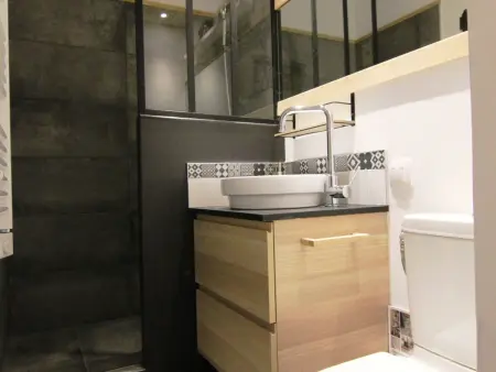 Charmant studio 4 pers avec balcon, parking et accès pistes - Alpe d'Huez - Photo 7