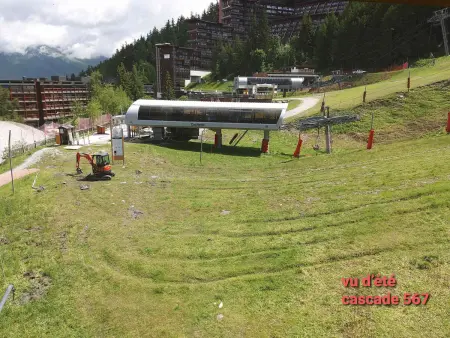 Studio rénové pour 3 à Arc 1600, ski aux pieds, animaux admis - Photo 3