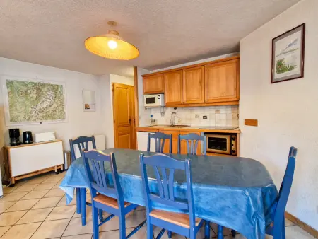Appartement spacieux au centre station avec balcon, 3 pièces pour 8 personnes - Photo 2