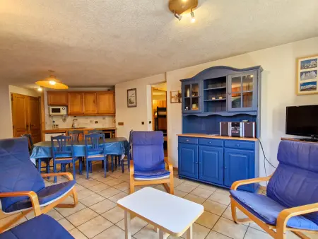 Appartement spacieux au centre station avec balcon, 3 pièces pour 8 personnes - Photo 3