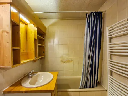 Appartement spacieux au centre station avec balcon, 3 pièces pour 8 personnes - Photo 10
