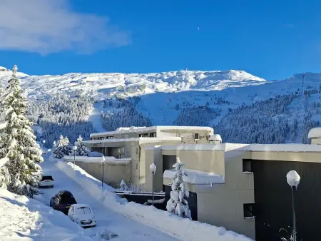 Appartement spacieux au centre station avec balcon, 3 pièces pour 8 personnes - Photo 12