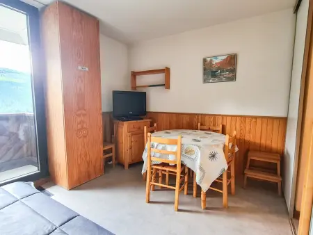 Studio lumineux au centre de Flaine avec balcon, équipé pour 4 personnes - Photo 2