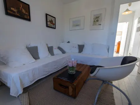 Appartement rénové vue mer au cœur de Le Palais - Photo 2