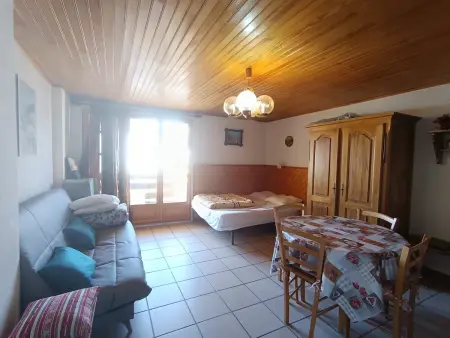 Studio au cœur de Montgenèvre, balcon sud, parking inclus, animaux acceptés - Photo 1