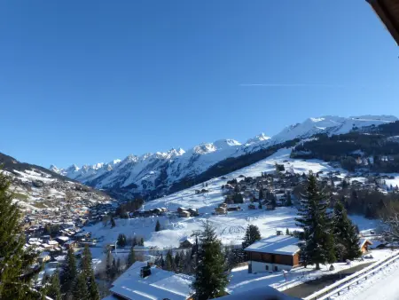 Appartement 2 ch, ski au pied, balcon-terrasse, Appartement 6 personnes à La Clusaz - Photo 13