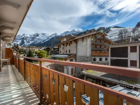 Charmant 4 pièces en centre village, proche pistes - 8 pers, Wifi, parking, balcon, animaux acceptés - Photo 10