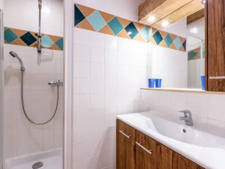 Charmant 4 pièces en centre village, proche pistes - 8 pers, Wifi, parking, balcon, animaux acceptés - Photo 11