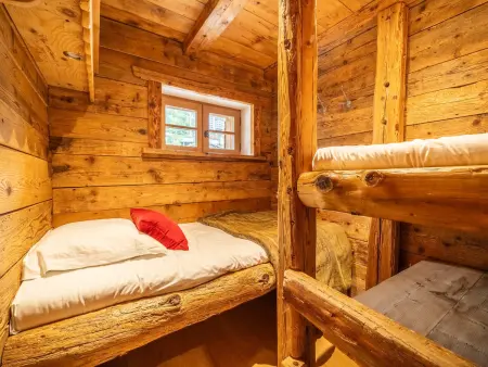 Spacieux appart 5 ch au cœur du village, charme savoyard, WiFi, cheminée décorative - Photo 13