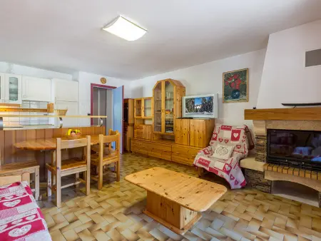 Appartement cosy, proche pistes et centre, 3 pièces, 6 pers, cheminée, balcon, parking - Photo 1