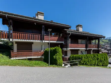 Appartement cosy, proche pistes et centre, 3 pièces, 6 pers, cheminée, balcon, parking - Photo 12