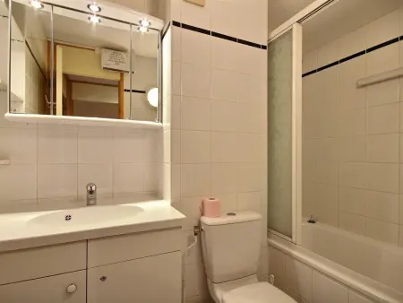 Duplex 4 pièces, 8 personnes, balcon sud, au pied des pistes - Photo 10