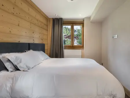 Appartement rénové 2 chambres à Megève Centre avec balcon - Photo 2