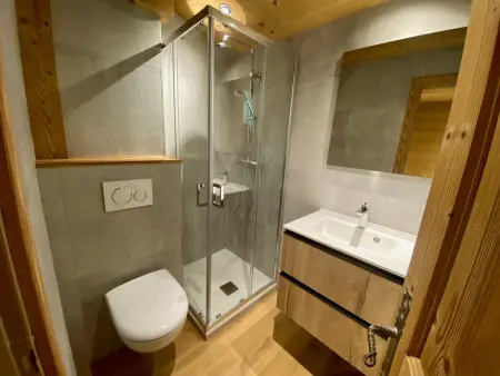 Appartement Rénové 8 Pers Centre Village La Clusaz, Balcon Sud, Proche Commerces et Pistes - Photo 7