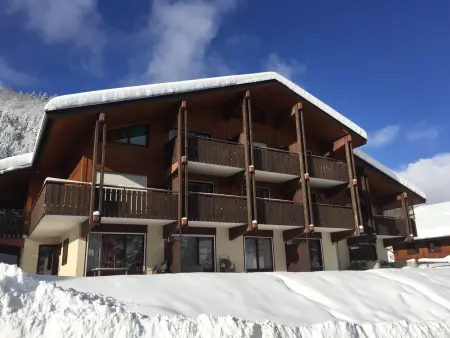 Confortable 3 pièces, départ ski, parking, WiFi, La Clusaz - Photo 14