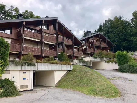Duplex rénové avec balcon et garage à La Clusaz - Photo 11