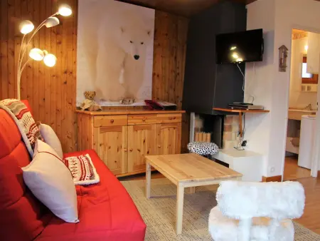 Appartement T2 Centre Village avec Balcon & Cheminée, Proche Piscine et Pistes - Photo 1