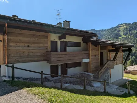 Appartement 2 pièces ensoleillé avec Wi-Fi et parking, La Clusaz - Photo 13